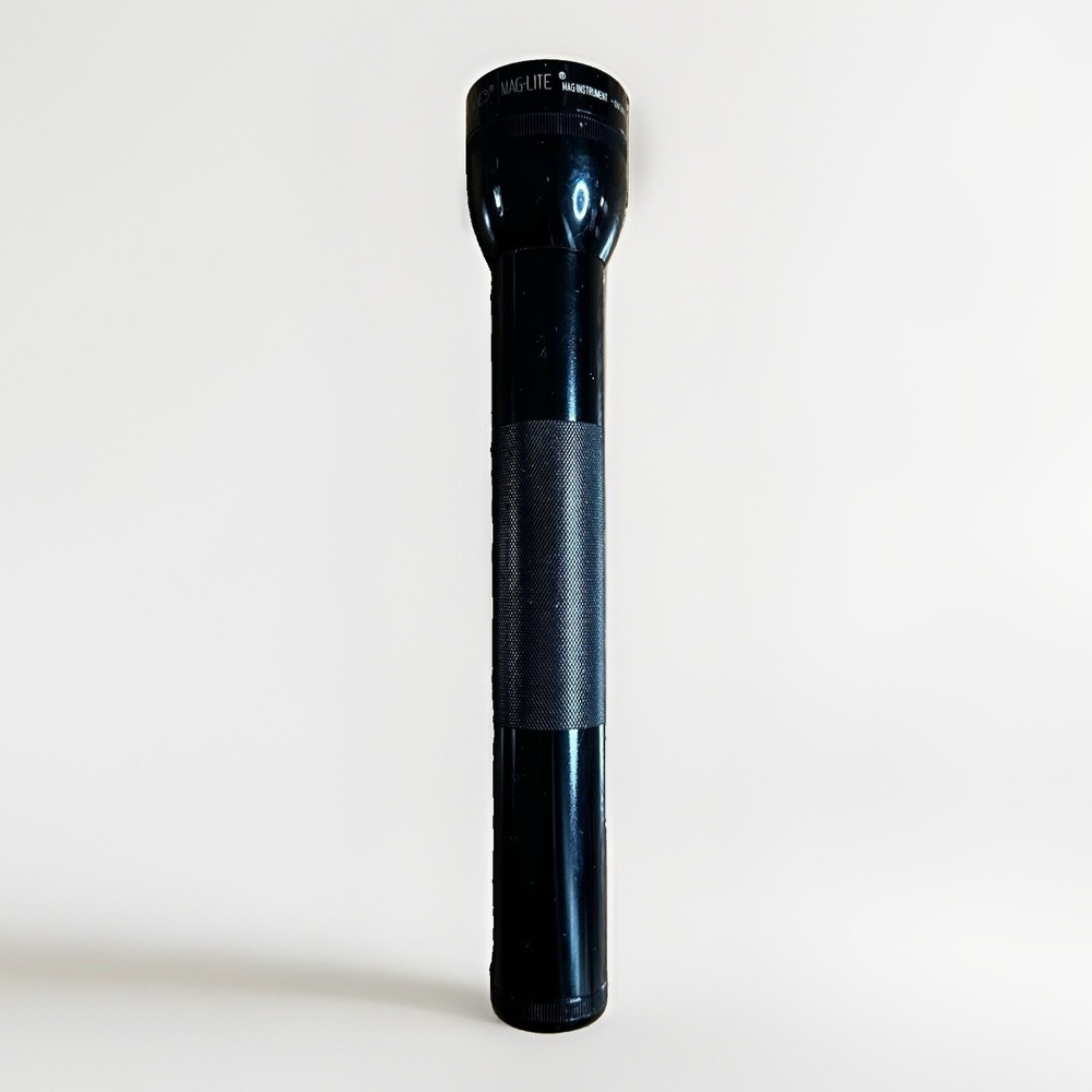 Mag-Lite 3-D Cell Black 12" Flashlight Metal Body Tested Works Incandescent Bulb